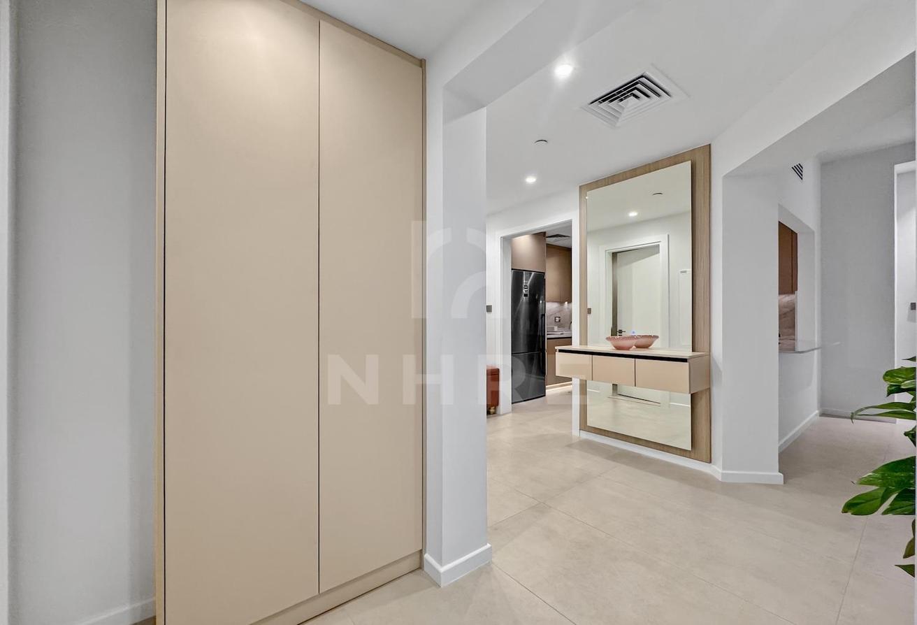 Park View | Fully Furnished/Upgraded | Bills Opt. photo 17