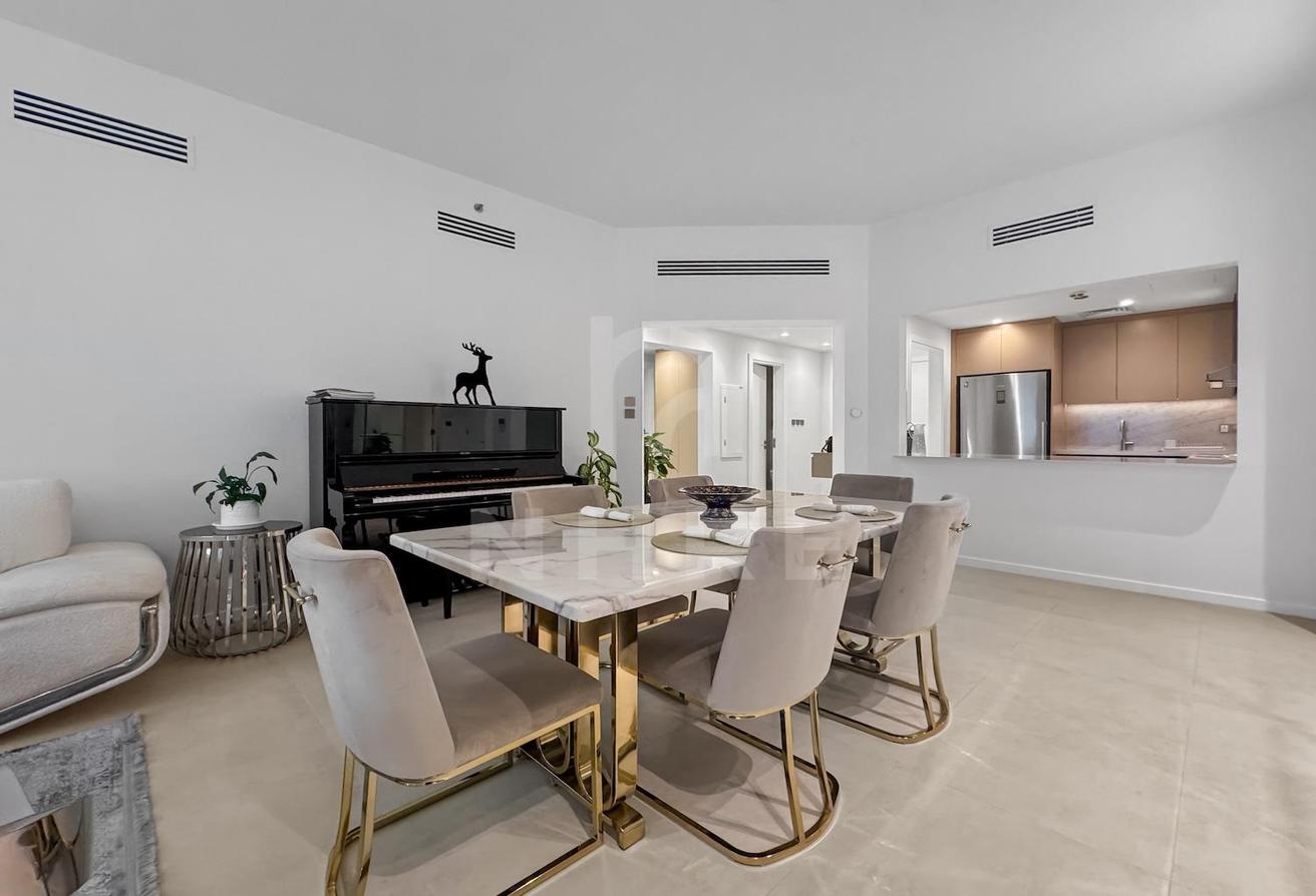 Park View | Fully Furnished/Upgraded | Bills Opt. photo 8