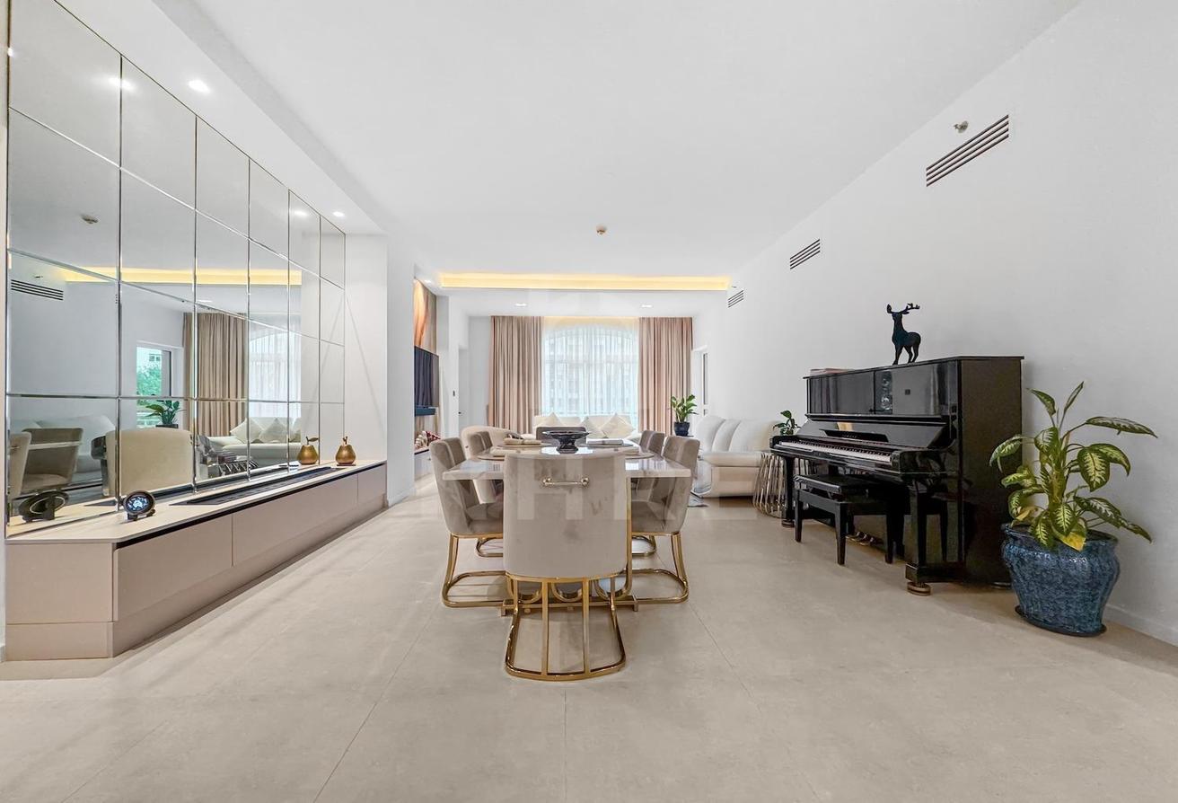 Park View | Fully Furnished/Upgraded | Bills Opt. photo 3