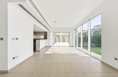 Villa - 4 Bedrooms - 4 Bathrooms for rent in Legacy Nova Villas - District 9 - Jumeirah Park - Dubai