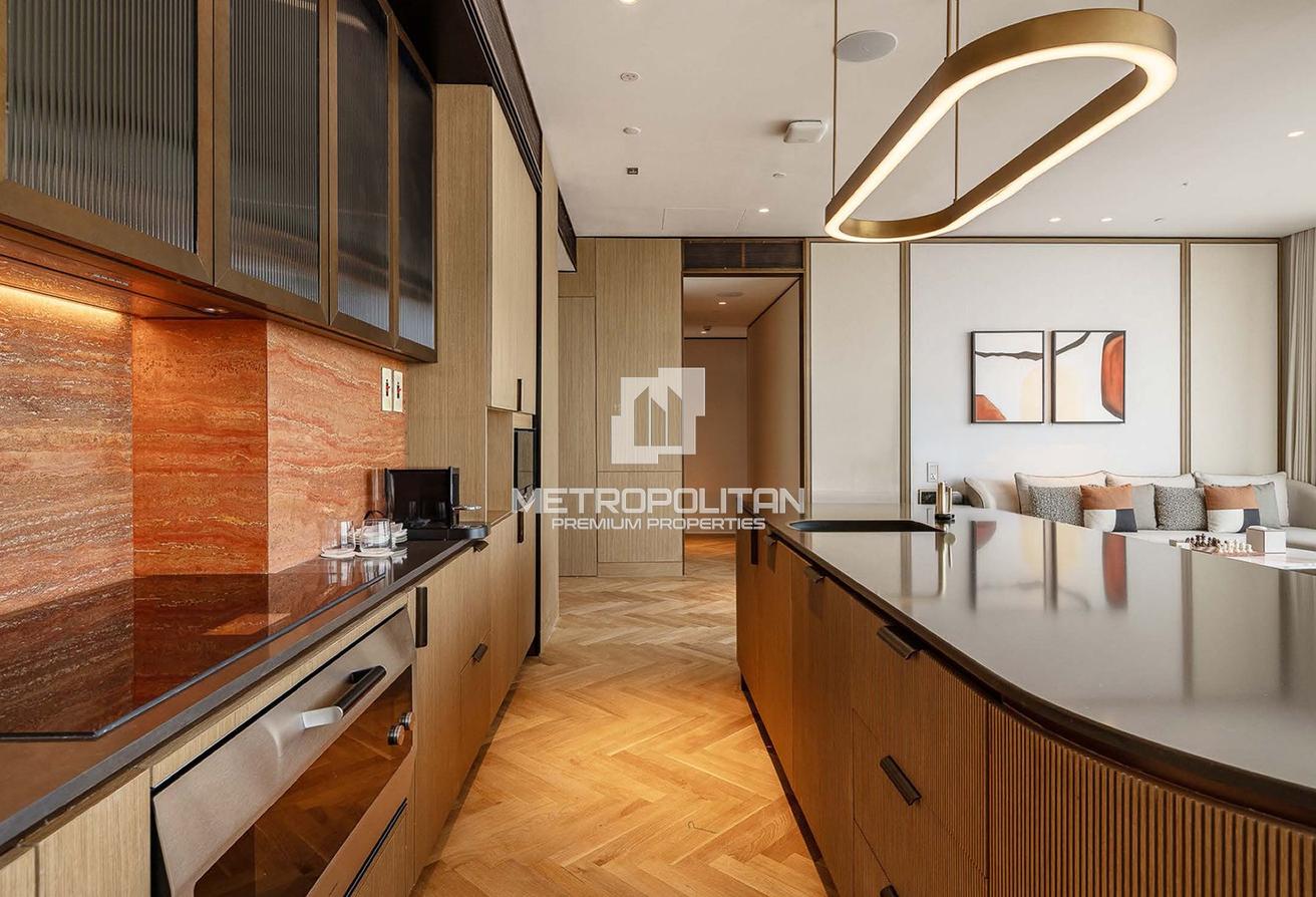 Signature Residence | Resort Living | Furnished photo 7