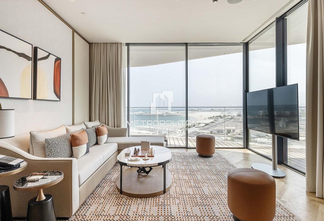 Signature Residence | Resort Living | Furnished photo 4