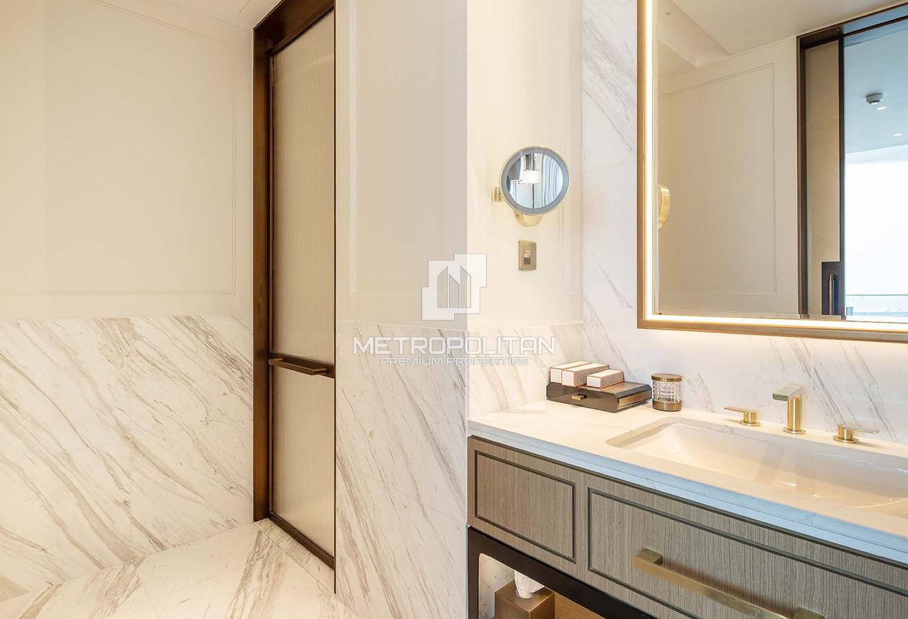 Signature Residence | Resort Living | Furnished photo 16