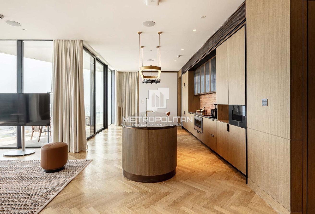 Signature Residence | Resort Living | Furnished photo 9