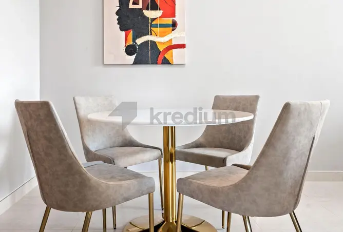 102827318 - Property Image 3