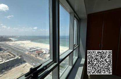 Apartment - 2 Bedrooms - 2 Bathrooms for rent in Corniche Tower - Ajman Corniche Road - Ajman Apartment - 2 Bedrooms - 2 Bathrooms for rent in Corniche Tower - Ajman Corniche Road - Ajman