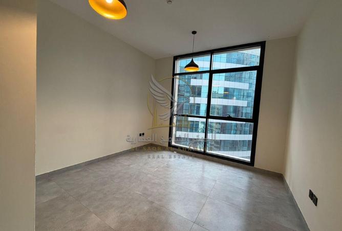127912699 - Property Image 3