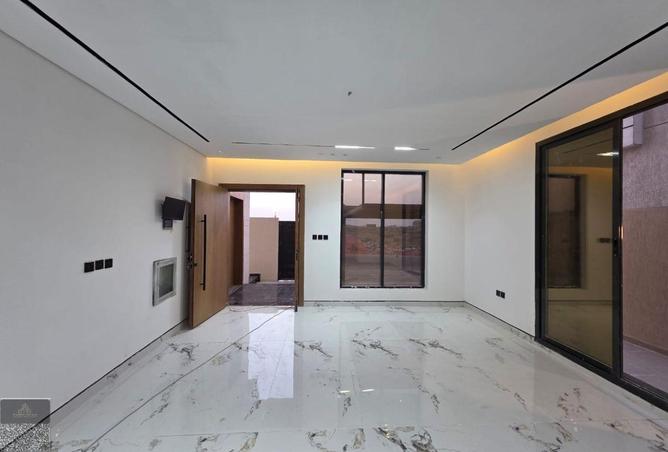 63648741 - Property Image 2