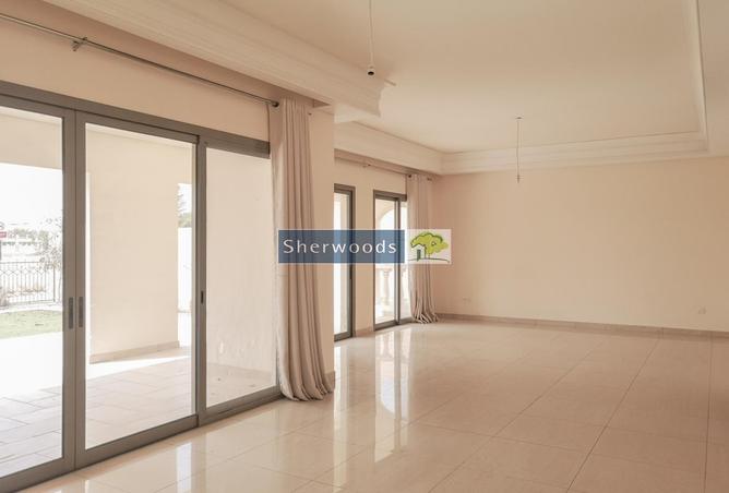 77363904 - Property Image 3