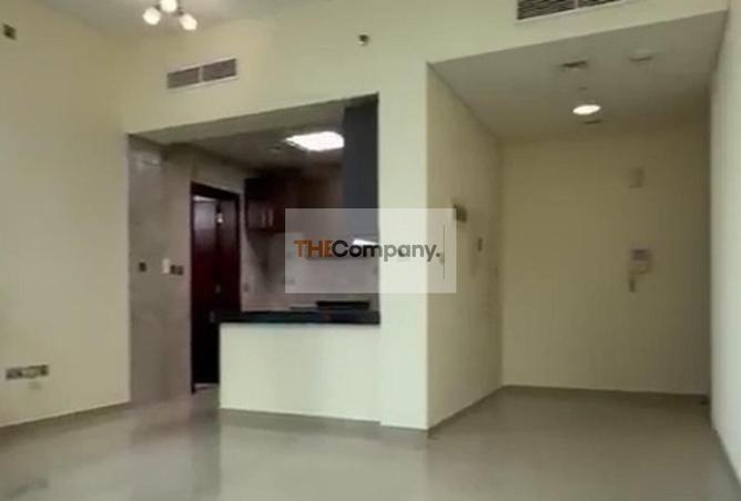 100403586 - Property Image 2