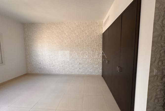 16011206 - Property Main Image