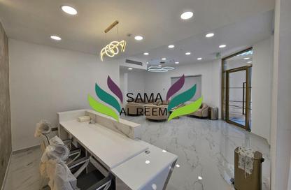 Villa - Studio - 4 Bathrooms for rent in Al Manara - Dubai Villa - Studio - 4 Bathrooms for rent in Al Manara - Dubai