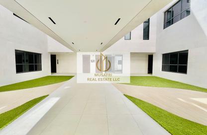Apartment - 2 Bedrooms - 3 Bathrooms for rent in Muwaileh Commercial - Sharjah
