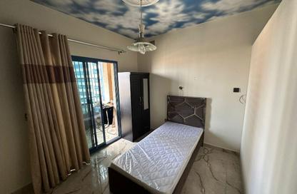Apartment - 3 - 4 for sale in Al Majaz 3 - Al Majaz - Sharjah Apartment - 3 - 4 for sale in Al Majaz 3 - Al Majaz - Sharjah