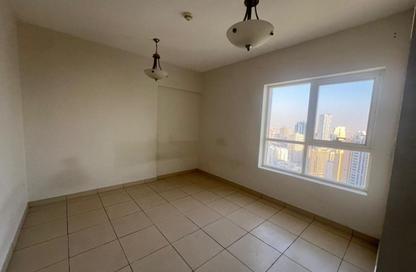 Apartment - 3 Bedrooms - 3 Bathrooms for rent in Al Khan Corniche - Al Khan - Sharjah