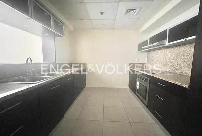 143742398 - Property Image 3