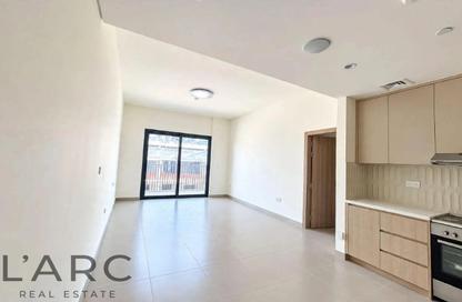 Apartment - 1 - 2 for sale in Weybridge Gardens - Dubai Land Residence Complex - Dubai