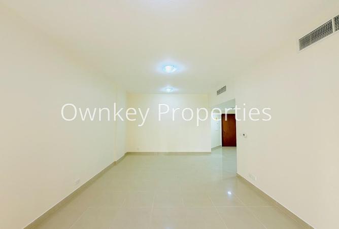 81114932 - Property Image 2