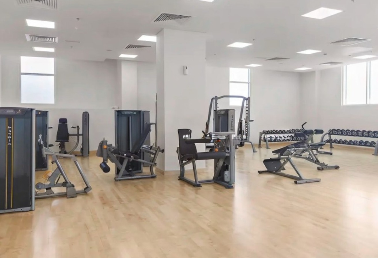 Elegant Studio | Furnished | Canal View