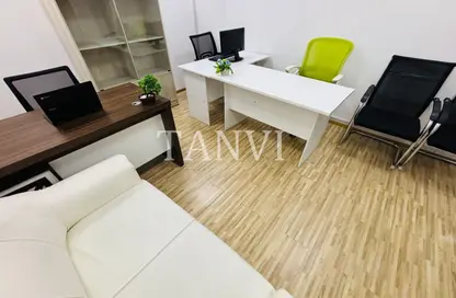 Office Space - 1 Bedroom - 1 Bathroom for rent in Al Fajer Complex - Oud Metha - Bur Dubai - Dubai