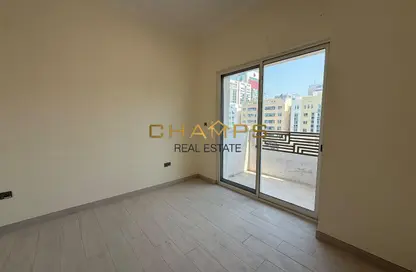 Apartment - 2 Bedrooms - 2 Bathrooms for rent in Tourist Club Area - Abu Dhabi Apartment - 2 Bedrooms - 2 Bathrooms for rent in Tourist Club Area - Abu Dhabi