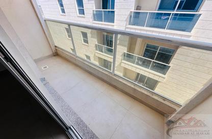 Apartment - 1 Bedroom - 2 Bathrooms for rent in Muwaileh 29 Building - Muwaileh - Sharjah