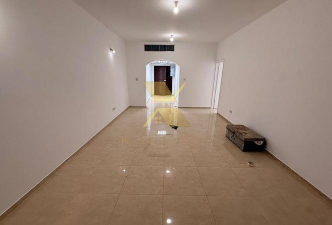 77401746 - Property Image 3