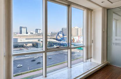 Office Space - Studio - 1 Bathroom for rent in Fairmont Hotel - Sheikh Zayed Road - Dubai