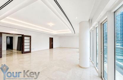 Apartment - 3 Bedrooms - 4 Bathrooms for rent in Crescent Towers - Al Khalidiya - Abu Dhabi