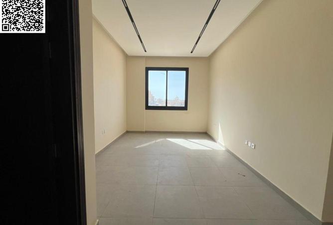 80262411 - Property Image 2