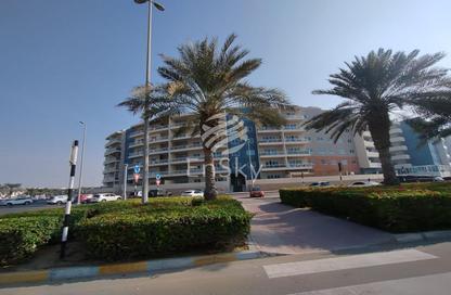 Apartment - 2 Bedrooms - 3 Bathrooms for rent in Tower 1 - Al Reef Downtown - Al Reef - Abu Dhabi