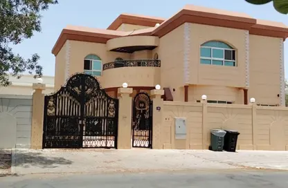 Villa - 6 Bedrooms - 7 Bathrooms for rent in Al Manara - Dubai