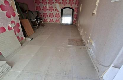 Shop - Studio for rent in Qasimia 10 building - Al Mahatta - Al Qasimia - Sharjah