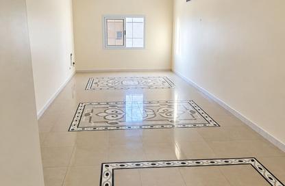 Apartment - 2 - 3 for rent in Al Majaz 3 - Al Majaz - Sharjah Apartment - 2 - 3 for rent in Al Majaz 3 - Al Majaz - Sharjah
