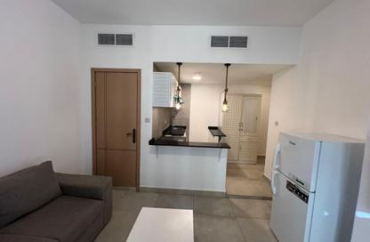 Apartment - Studio - 1 Bathroom for rent in Tourist Club Area - Abu Dhabi Apartment - Studio - 1 Bathroom for rent in Tourist Club Area - Abu Dhabi