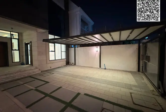 128374028 - Property Image 3