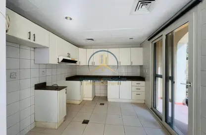 فيلا - 3 غرف نوم - 3 حمامات للايجار في الينابيع 8 - الينابيع - دبي