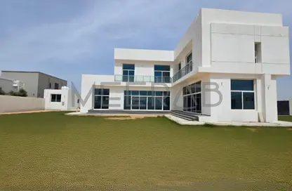 Villa - 4 Bedrooms - 5 Bathrooms for rent in Al Aweer 1 - Al Aweer - Dubai