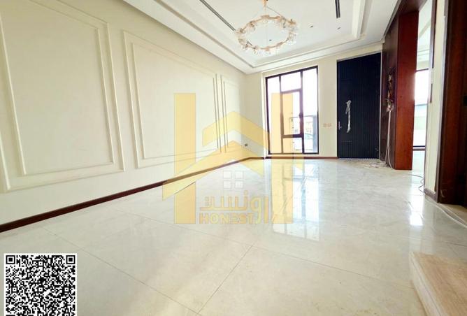 57370341 - Property Image 3