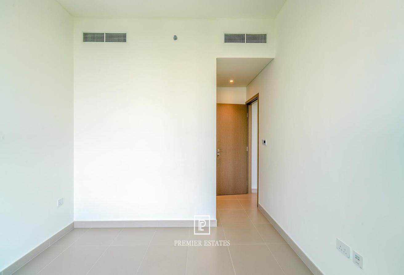 Brand New 2BR | Villa View | Kitchen Appliances photo 10