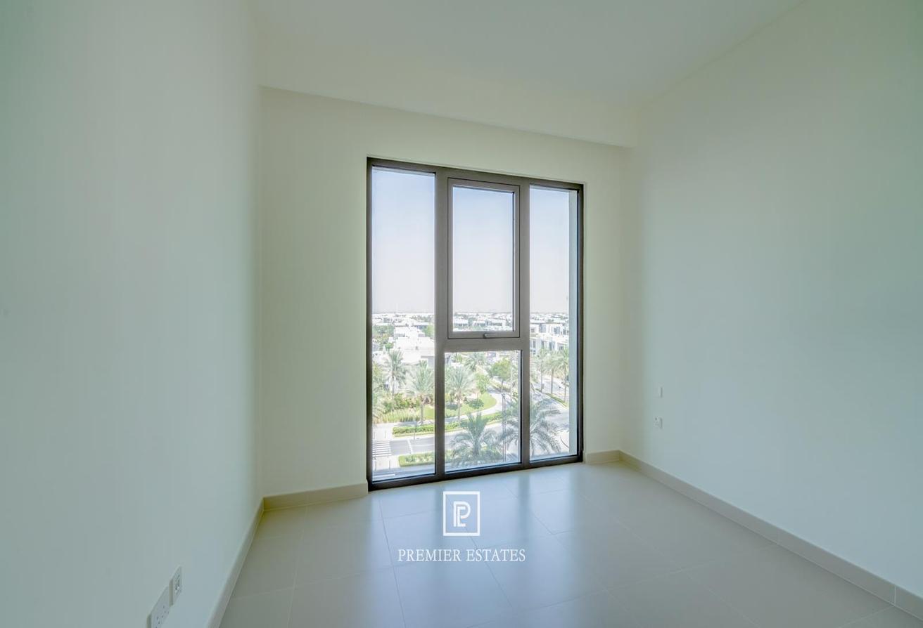 Brand New 2BR | Villa View | Kitchen Appliances photo 9