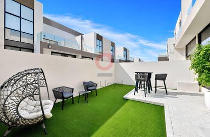 Villa - 3 - 5 for sale in Viridian at the Fields - The Fields - District 11 - Mohammed Bin Rashid City - Dubai