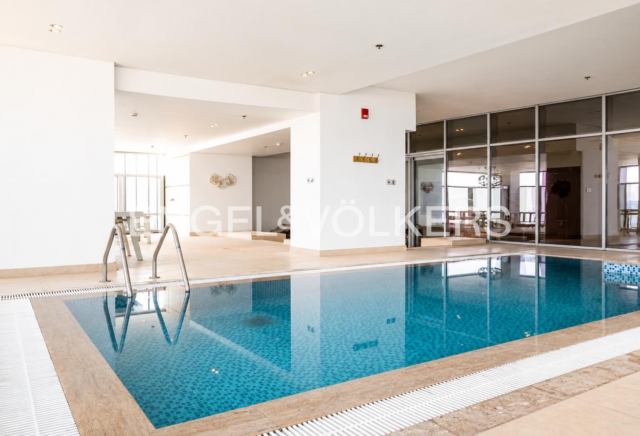 Penthouse | Private Pool | Burj Khalifa View photo 5
