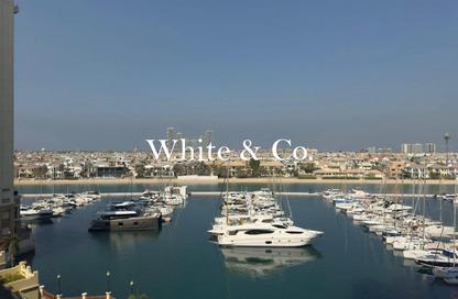 Apartment - 2 Bedrooms - 3 Bathrooms for rent in Marina Residences 6 - Marina Residences - Palm Jumeirah - Dubai