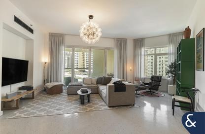 Apartment - 3 Bedrooms - 4 Bathrooms for sale in Al Habool - Shoreline Apartments - Palm Jumeirah - Dubai