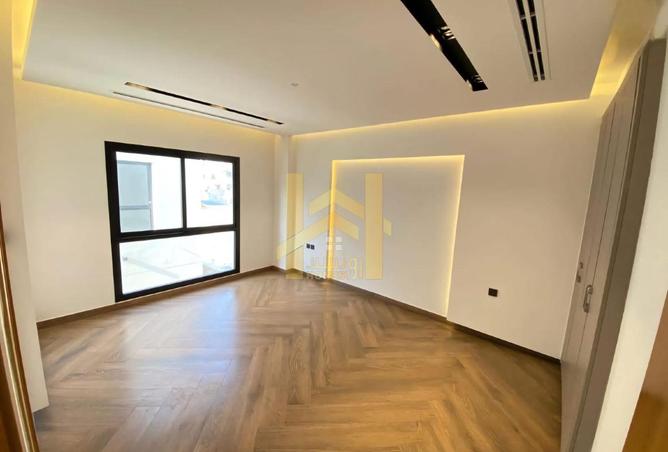 80263359 - Property Image 3