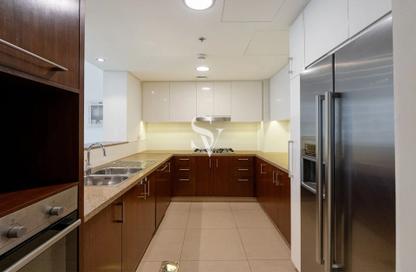 Apartment - 2 Bedrooms - 3 Bathrooms for sale in Burj Vista Tower 2 - Burj Vista - Downtown Dubai - Dubai
