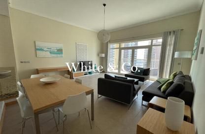 Apartment - 4 Bedrooms - 3 Bathrooms for rent in Al Das - Shoreline Apartments - Palm Jumeirah - Dubai
