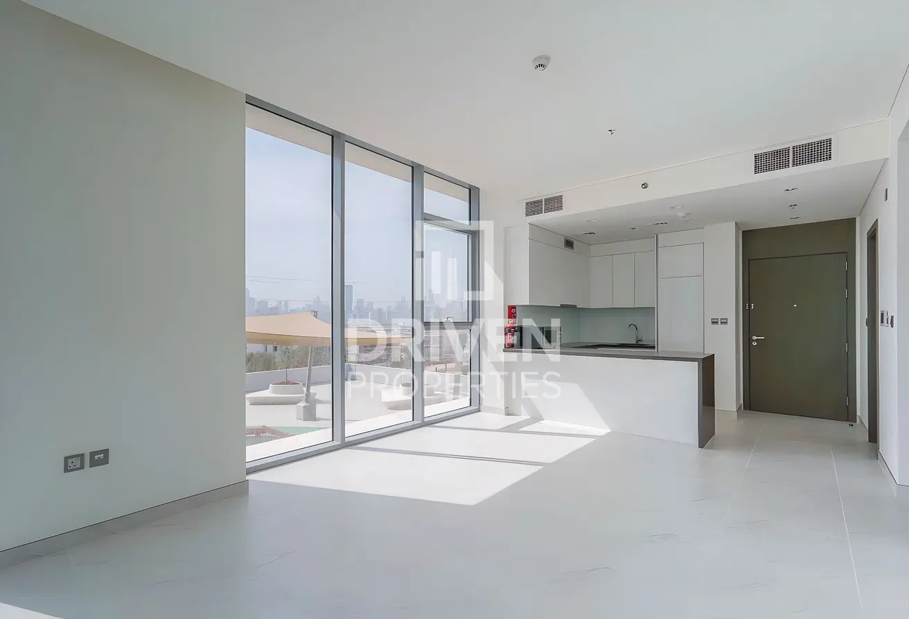 156941104 - Property Main Image