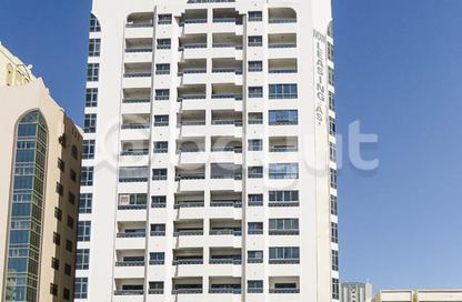 Apartment - 3 - 3 for rent in Al Majaz 1 - Al Majaz - Sharjah Apartment - 3 - 3 for rent in Al Majaz 1 - Al Majaz - Sharjah